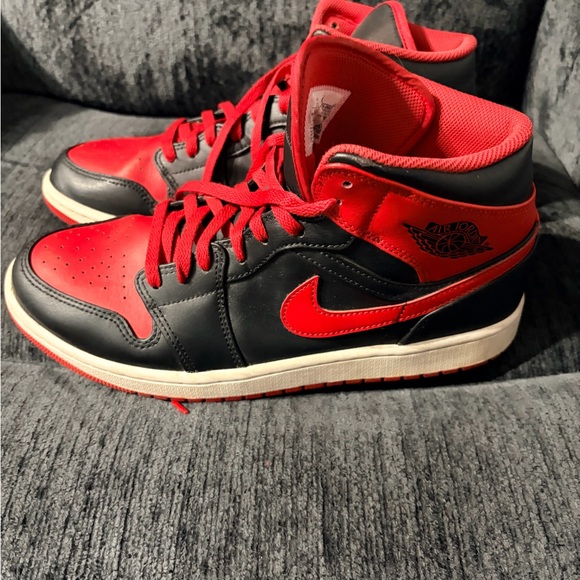 Nike Red and Black High-Top Sneakers - Picture 2 of 5